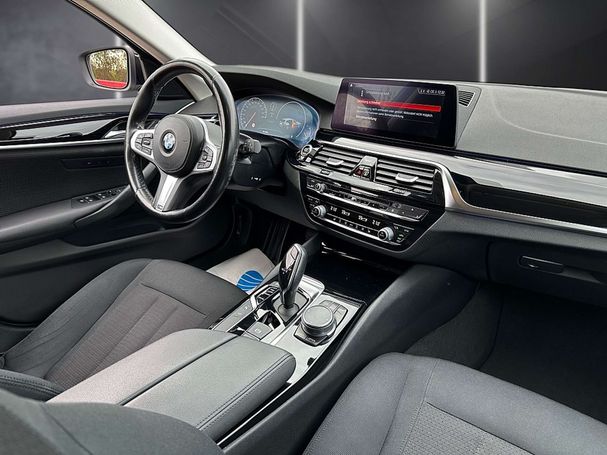 BMW 520d Touring 140 kW image number 10