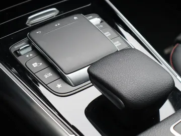 Car image 31