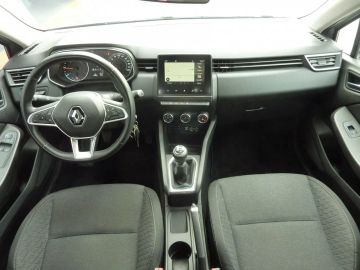 Car image 17