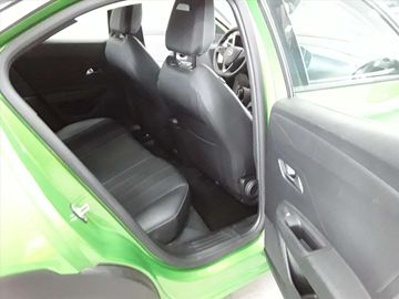 Car image 32