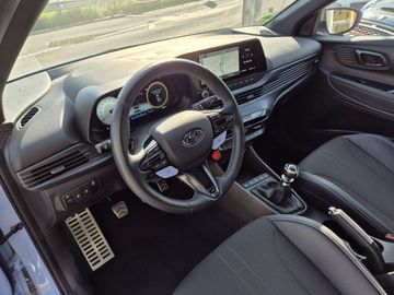 Car image 15