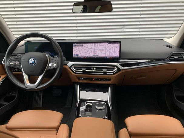 BMW 320 e Touring 150 kW image number 10