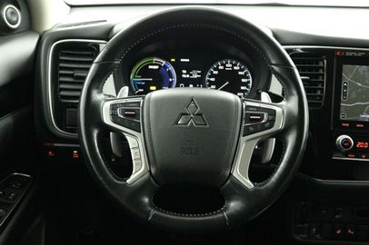 Car image 33