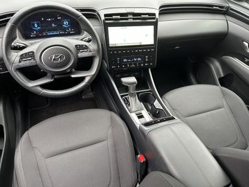 Car image 10