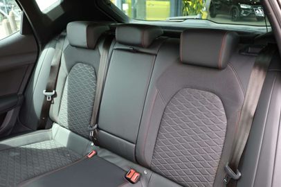 Car image 37