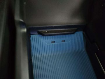 Car image 36