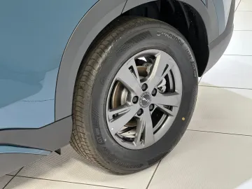 Car image 29