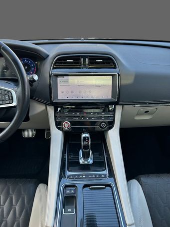 Jaguar F-Pace AWD SVR 405 kW image number 20