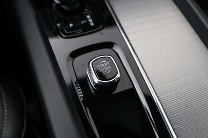 Car image 38