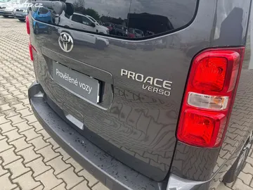 Car image 29