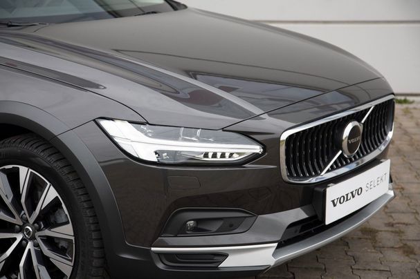 Volvo V90 Cross Country AWD B5 173 kW image number 5