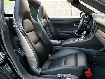 Car image 23