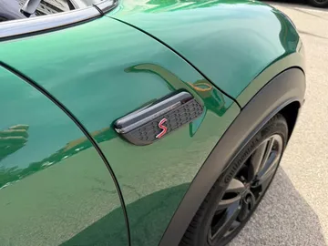 Car image 48