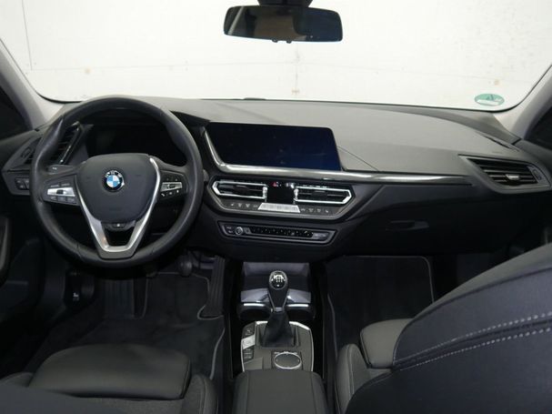 BMW 118i 103 kW image number 10