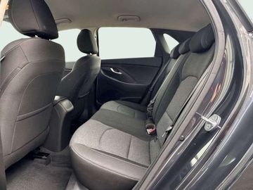 Car image 31