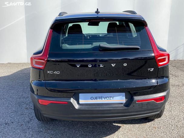 Volvo XC40 T3 115 kW image number 21