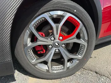 Car image 33