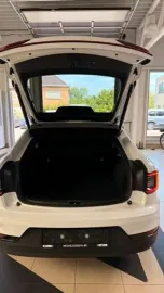 Car image 35