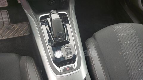 Car image 31