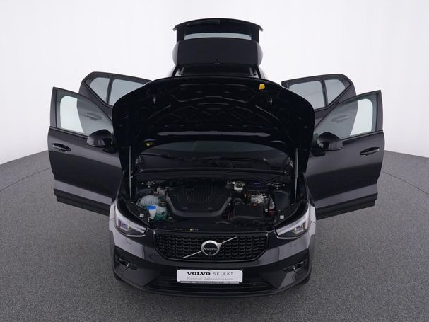 Volvo XC40 Plug-in Hybrid T4 Ultimate Dark 155 kW image number 14