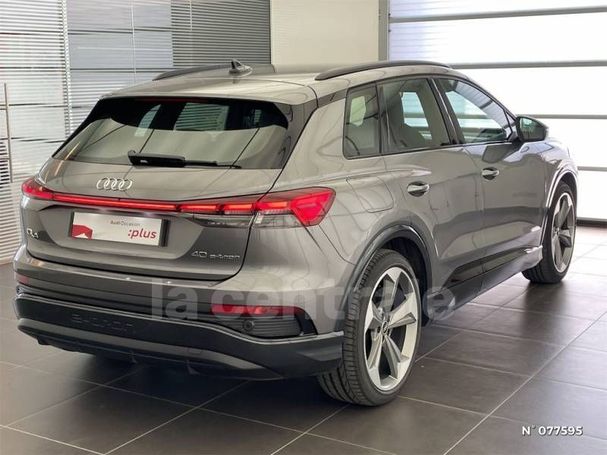 Audi Q4 40 S-line 150 kW image number 3