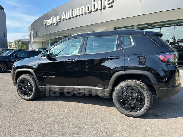 Jeep Compass 1.3 T4 PHEV Overland 4xe 177 kW image number 11