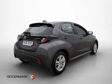 Car image 4
