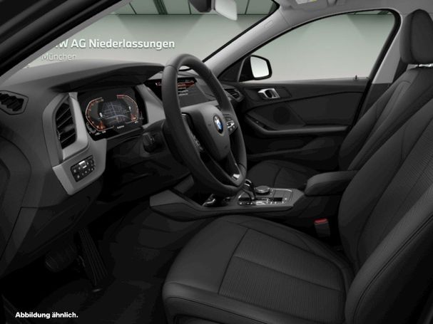 BMW 118i 100 kW image number 4