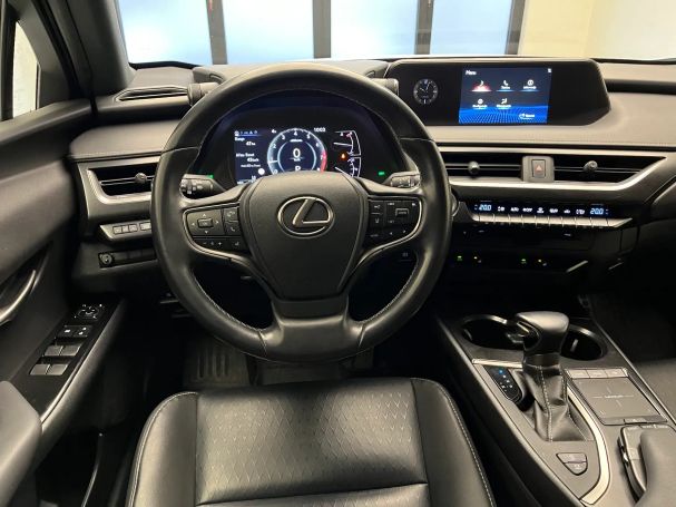 Lexus UX 200 126 kW image number 2