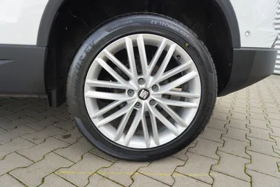 Car image 33