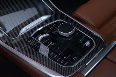 Car image 33