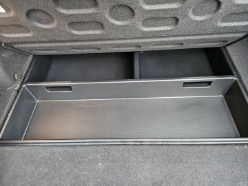 Car image 36