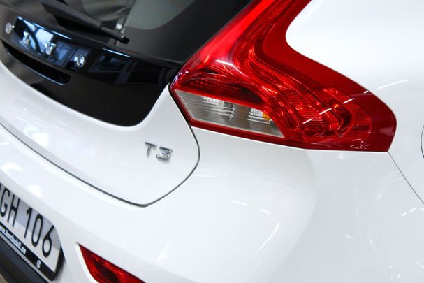 Volvo V40 T3 113 kW image number 10