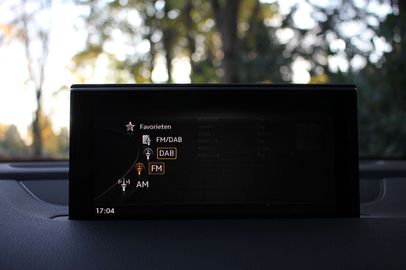 Car image 33