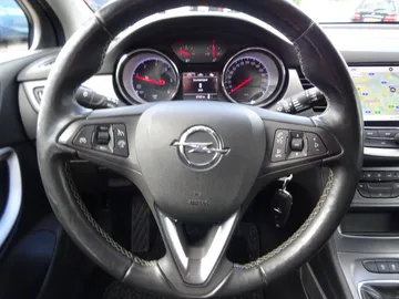 Car image 21