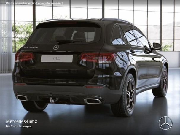 Mercedes-Benz GLC 300 de 225 kW image number 4