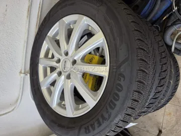 Car image 36