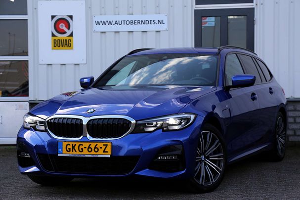 BMW 330 e Touring M Sport 213 kW image number 1