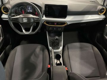 Car image 11