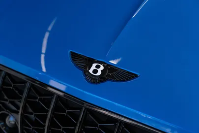 Car image 27
