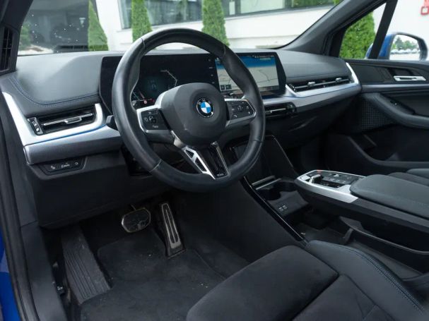 BMW 220i Active Tourer 115 kW image number 6