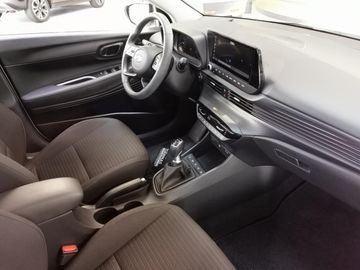 Car image 11