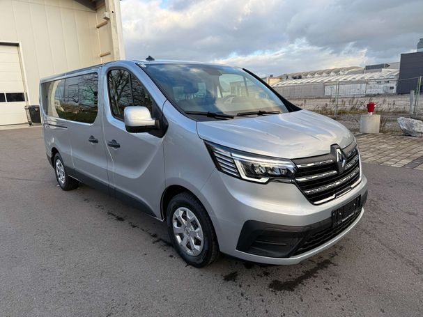 Renault Trafic Passenger dCi 110 kW image number 4