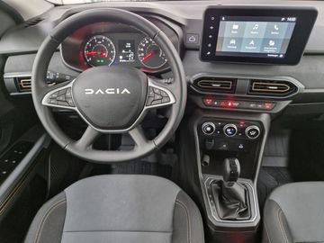 Car image 15