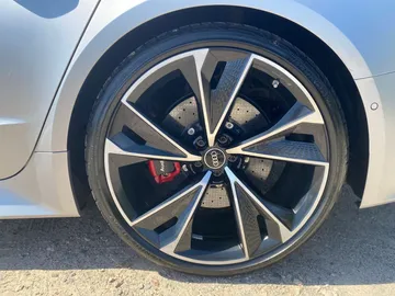 Car image 47