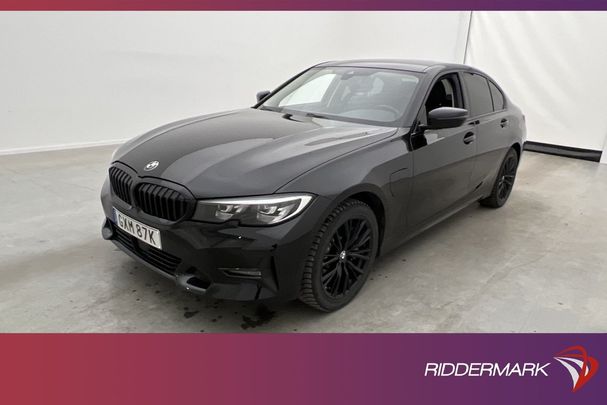 BMW 330e Sport Line 216 kW image number 1