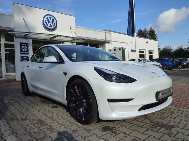 Tesla Model 3 Performance AWD 377 kW image number 2