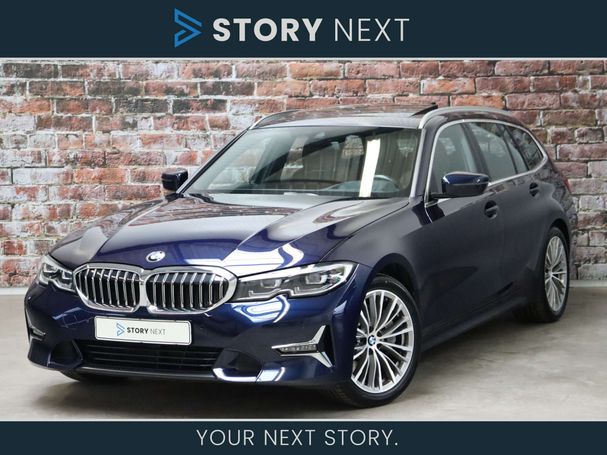 BMW 330i Touring xDrive Luxury 190 kW image number 1