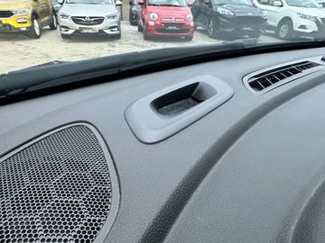 Car image 29