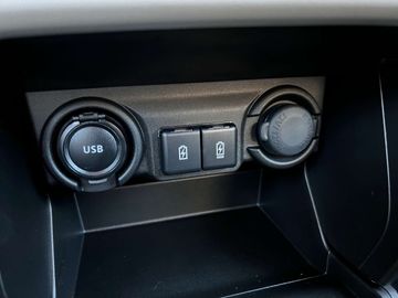 Car image 23